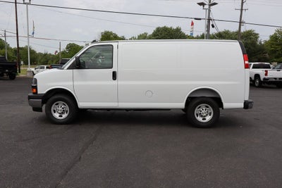 2025 Chevrolet Express Cargo 3500 WT