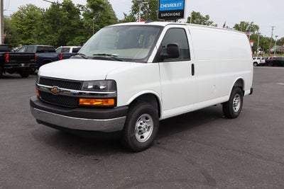 2025 Chevrolet Express Cargo 3500 WT