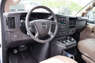 2025 Chevrolet Express Cargo 3500 WT