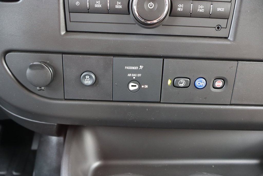 2025 Chevrolet Express Cargo 3500 WT