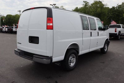 2025 Chevrolet Express Cargo WT