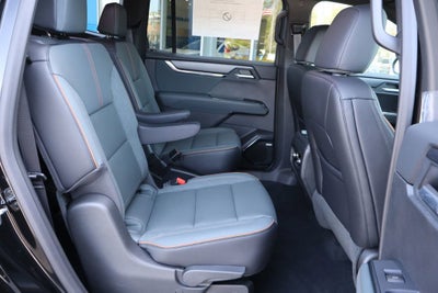 2025 GMC Acadia AT4