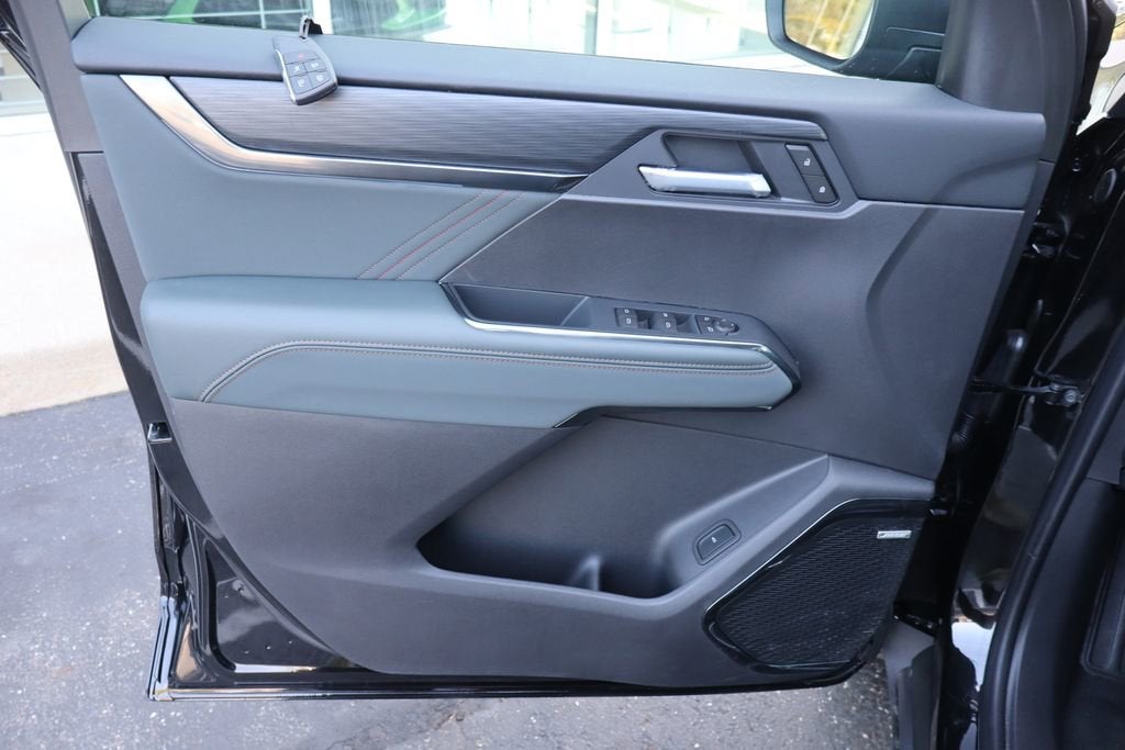 2025 GMC Acadia AT4