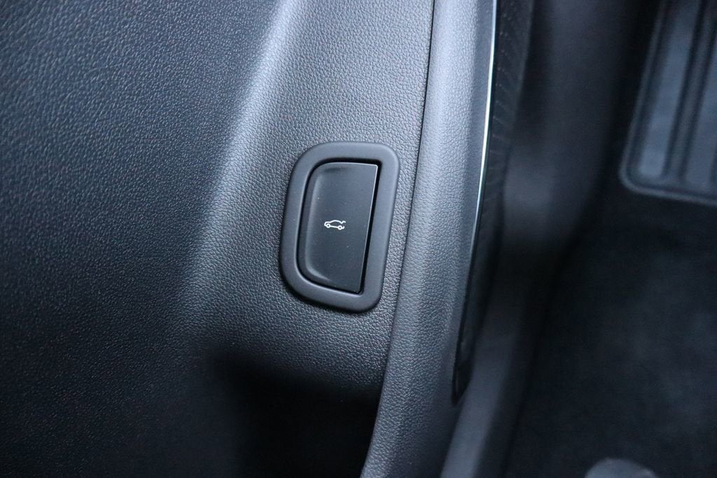 2025 GMC Acadia AT4