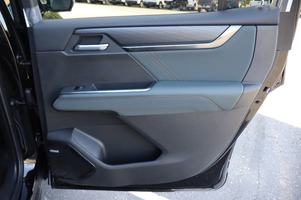 2025 GMC Acadia AT4