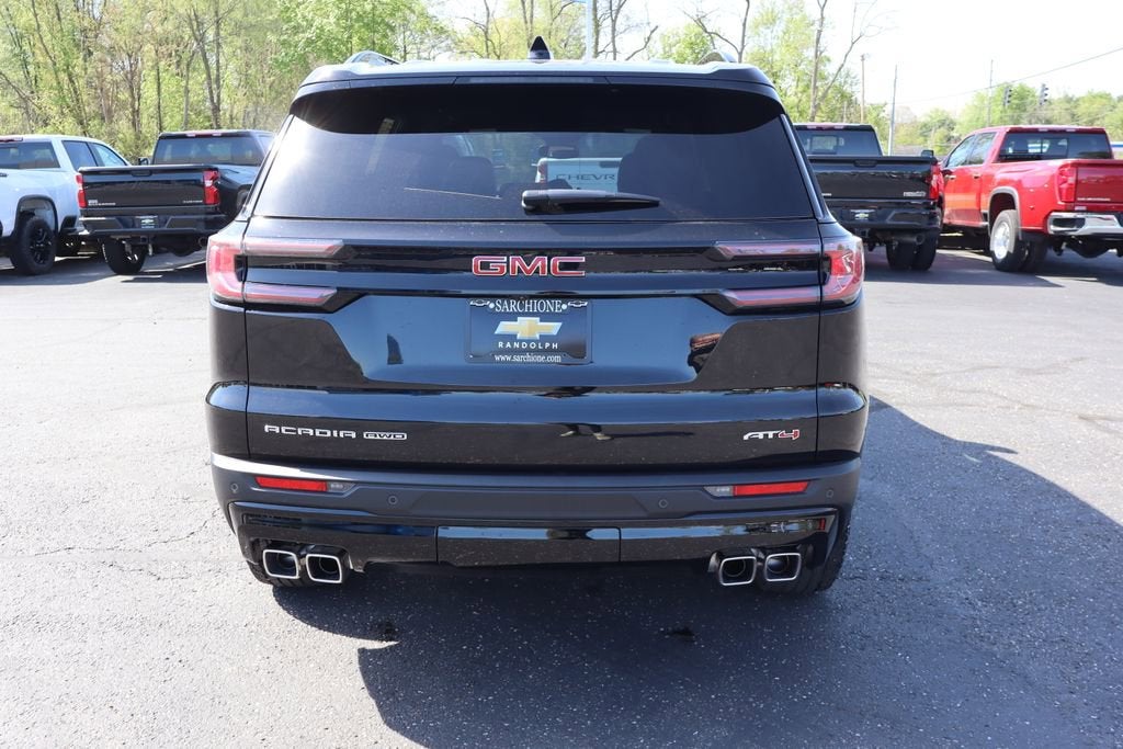 2025 GMC Acadia AT4
