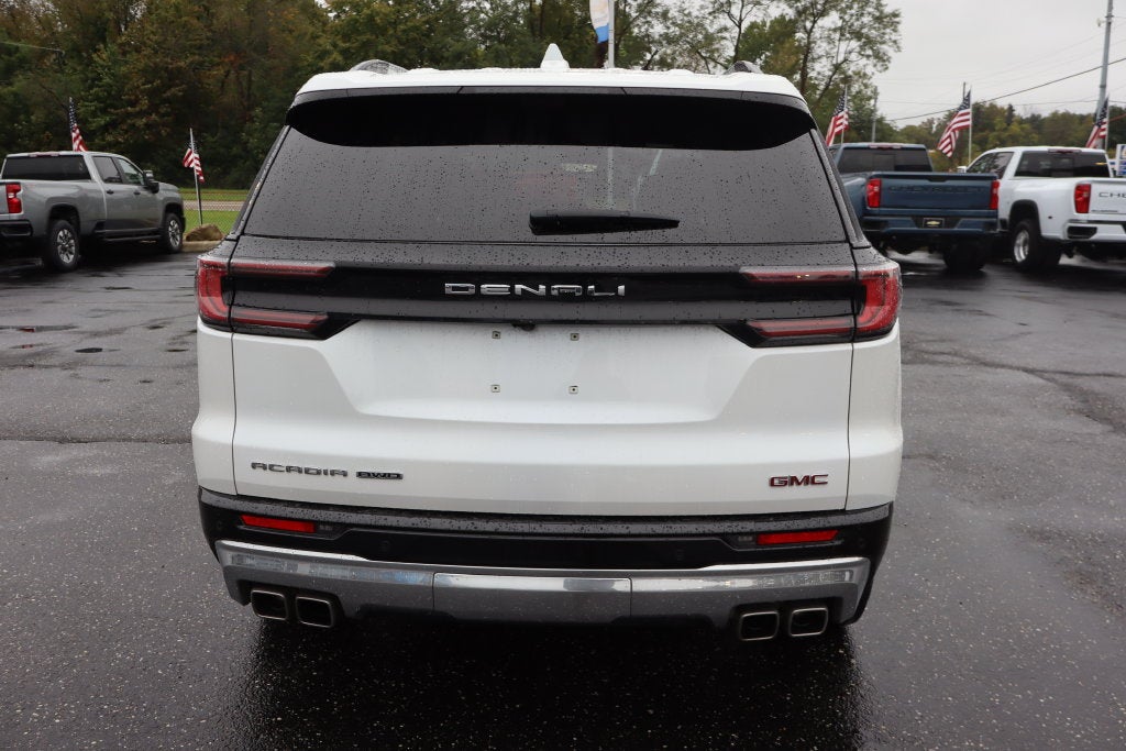 2024 GMC Acadia Denali