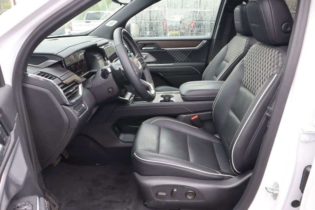 2024 GMC Acadia Denali