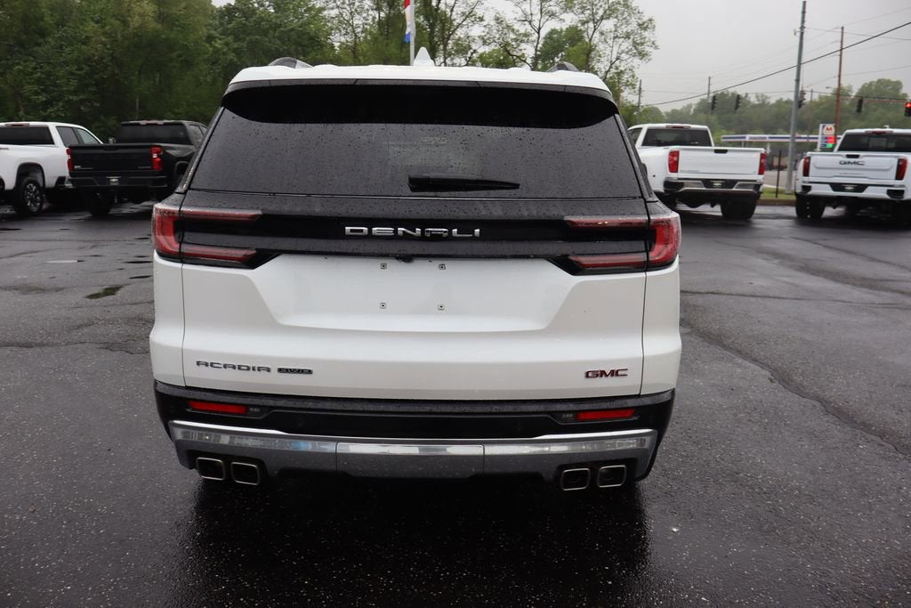 2024 GMC Acadia Denali