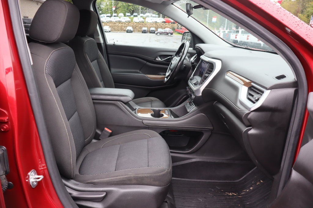 2020 GMC Acadia SLE