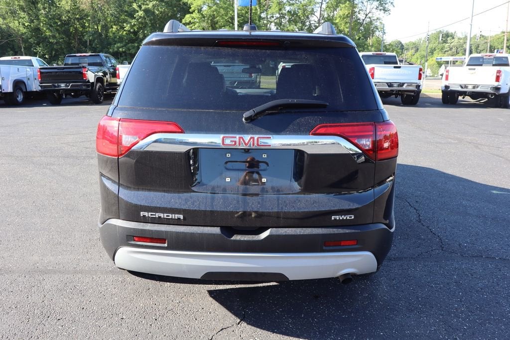 2017 GMC Acadia SLE-2