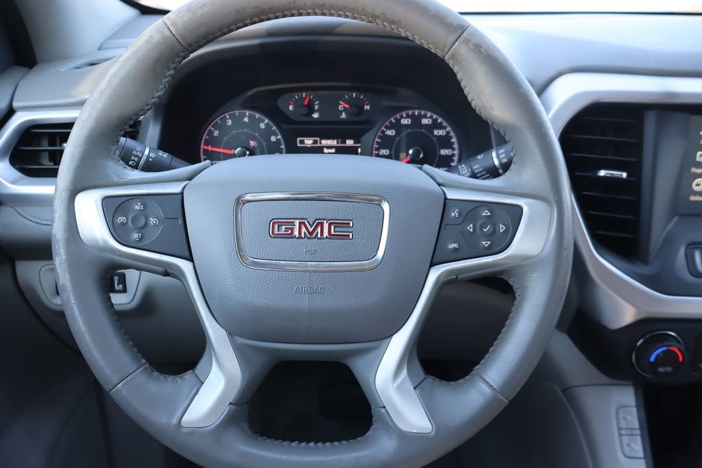 2017 GMC Acadia SLE-2
