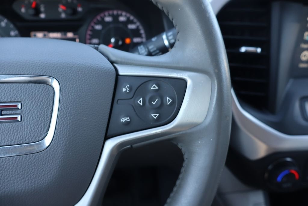 2017 GMC Acadia SLE-2