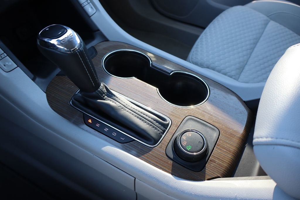 2017 GMC Acadia SLE-2