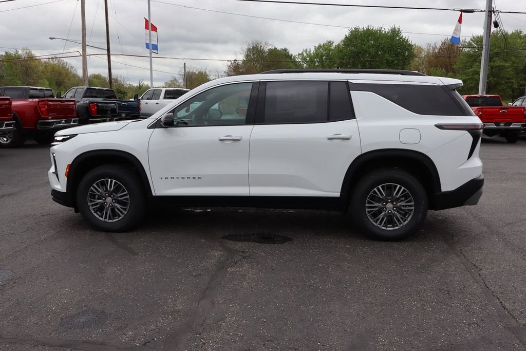 2026 Chevrolet Traverse FWD LT