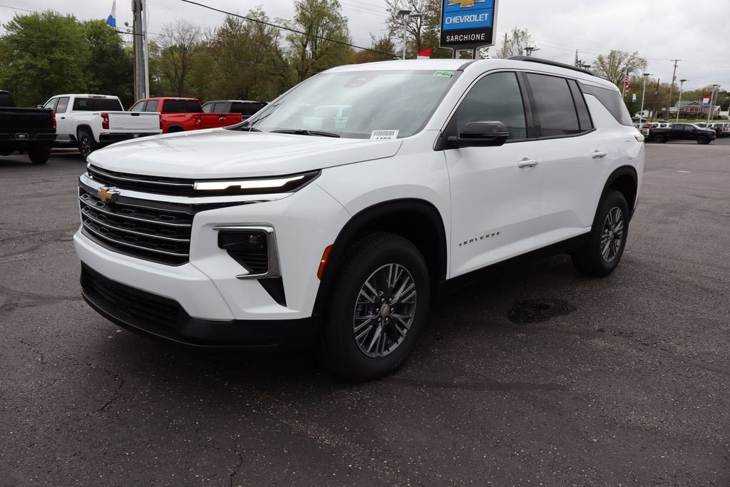 2026 Chevrolet Traverse FWD LT