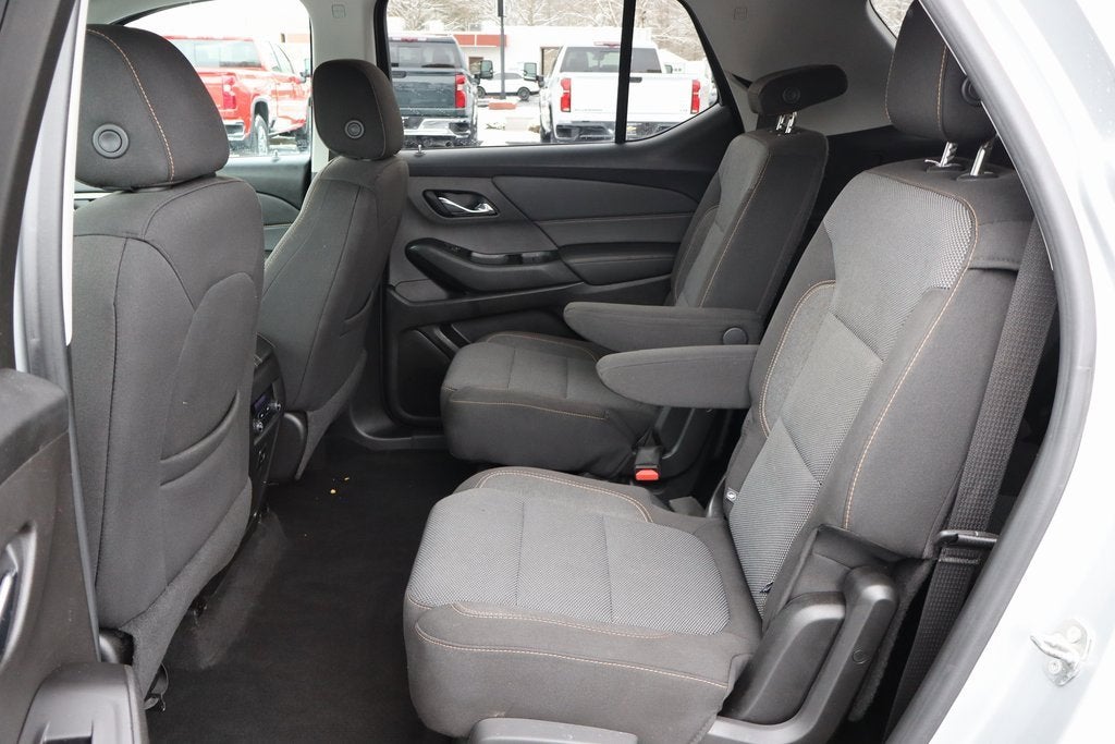 2018 Chevrolet Traverse LT Cloth