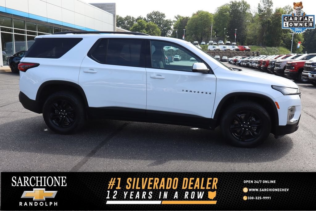 2022 Chevrolet Traverse LT