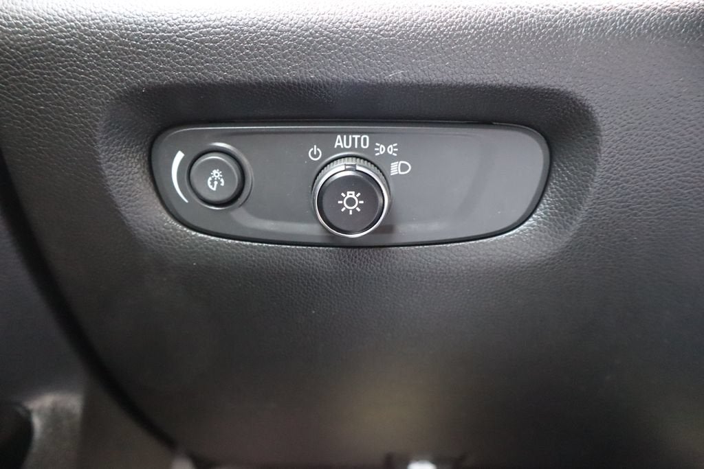 2022 Chevrolet Traverse LT