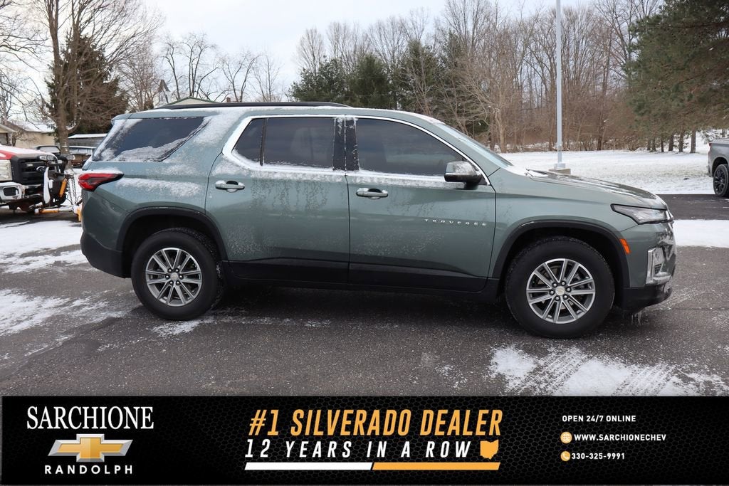 2023 Chevrolet Traverse LT Cloth