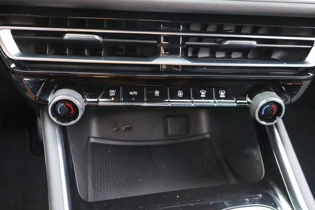 2024 Chevrolet Traverse LS