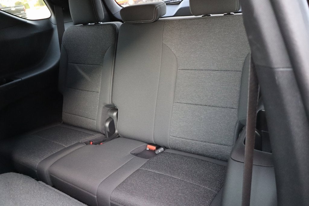 2024 Chevrolet Traverse LS