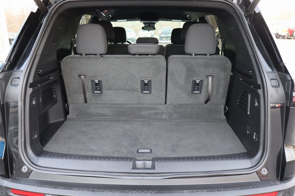 2024 Chevrolet Traverse LS