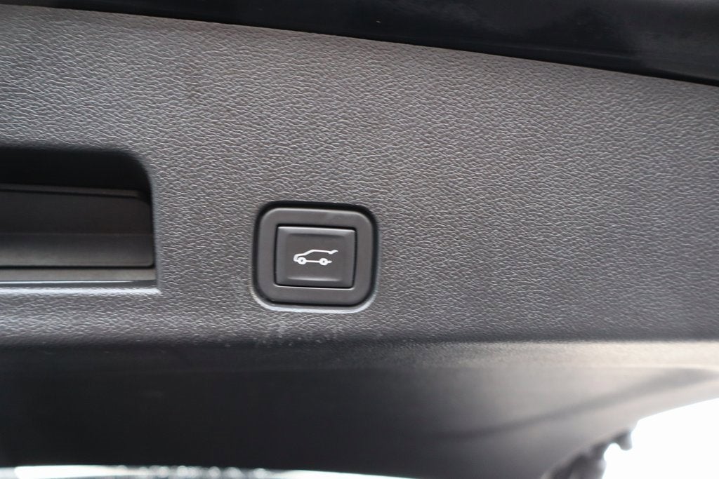 2024 Chevrolet Traverse LS