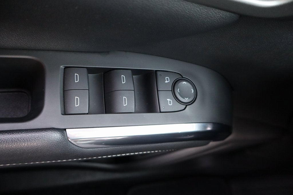 2024 Chevrolet Traverse LS