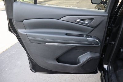 2024 Chevrolet Traverse LS