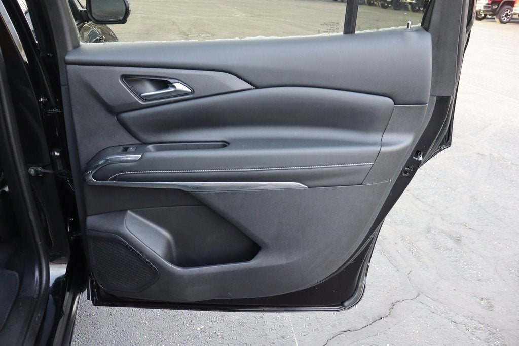 2024 Chevrolet Traverse LS