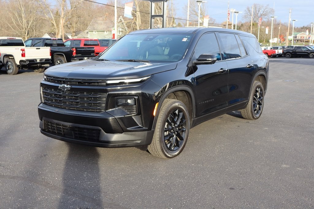 2024 Chevrolet Traverse LS