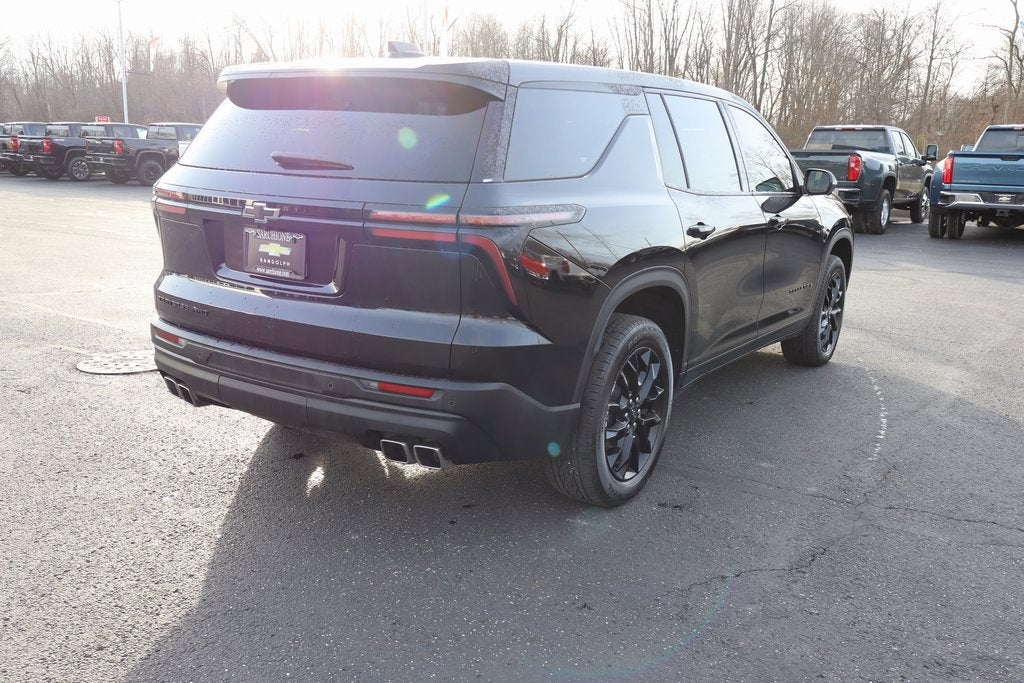 2024 Chevrolet Traverse LS