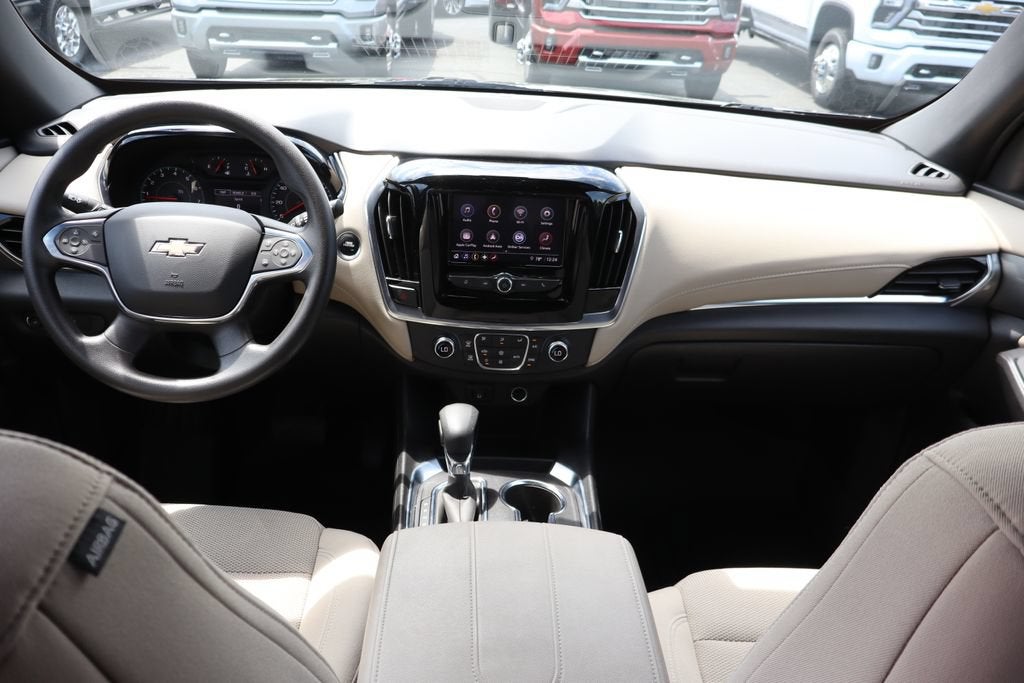 2022 Chevrolet Traverse LS