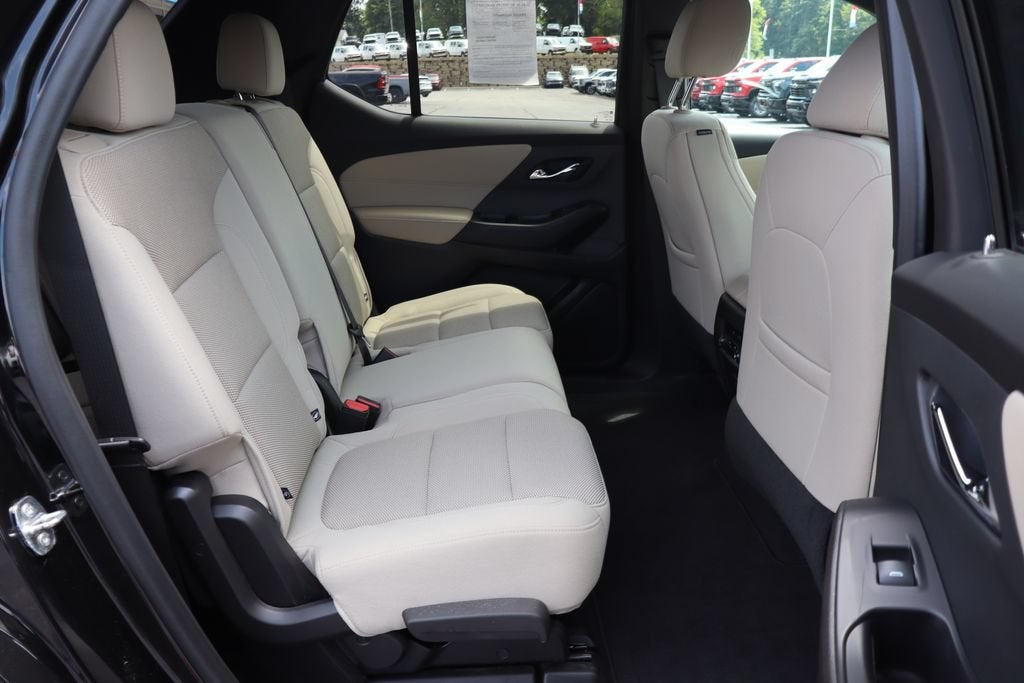 2022 Chevrolet Traverse LS