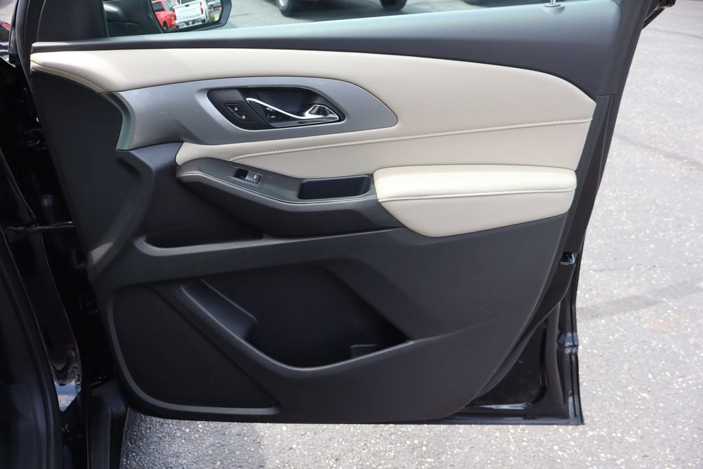 2022 Chevrolet Traverse LS