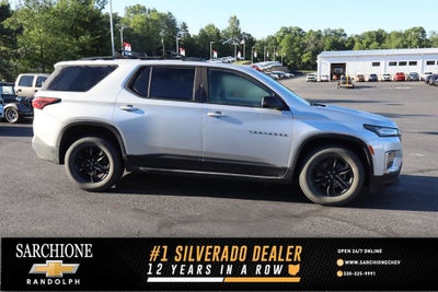 2022 Chevrolet Traverse Base