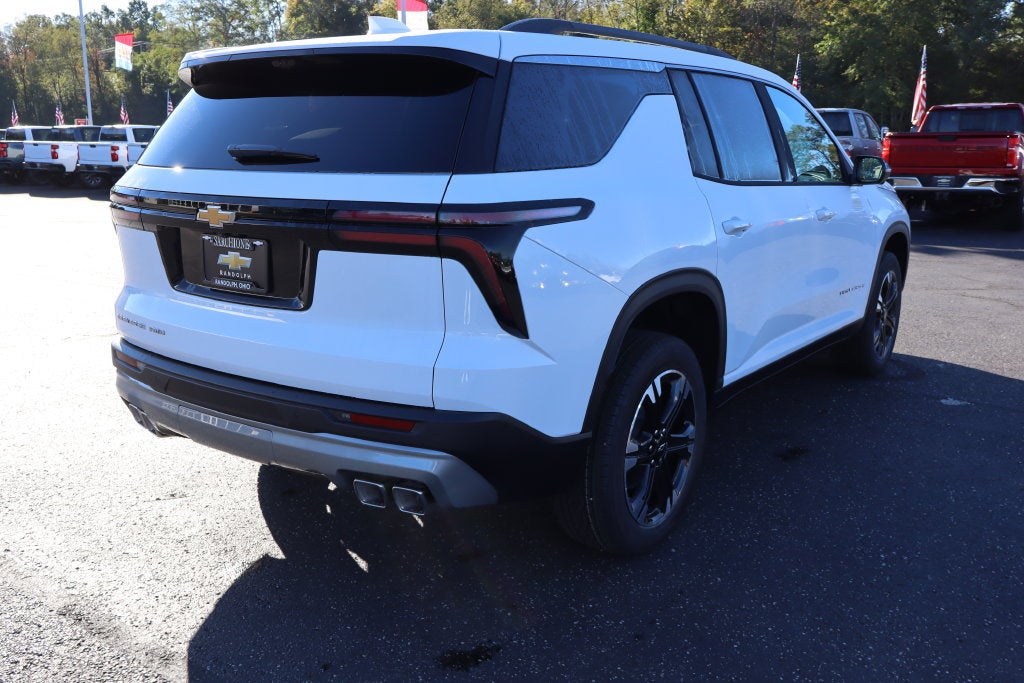 2027 Chevrolet Traverse LT