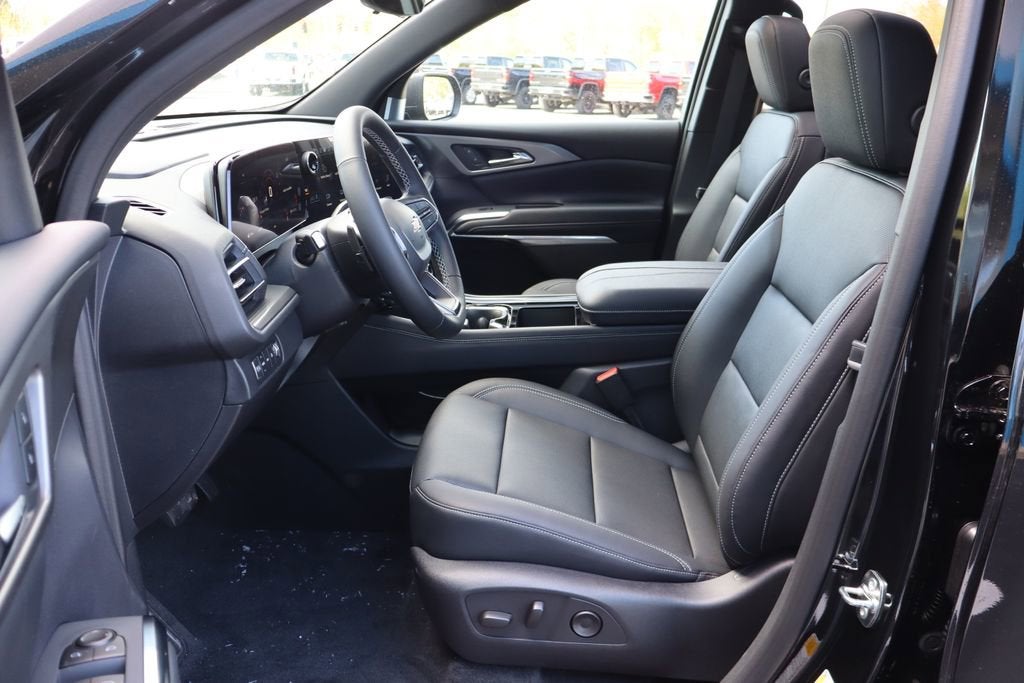 2026 Chevrolet Traverse AWD LT