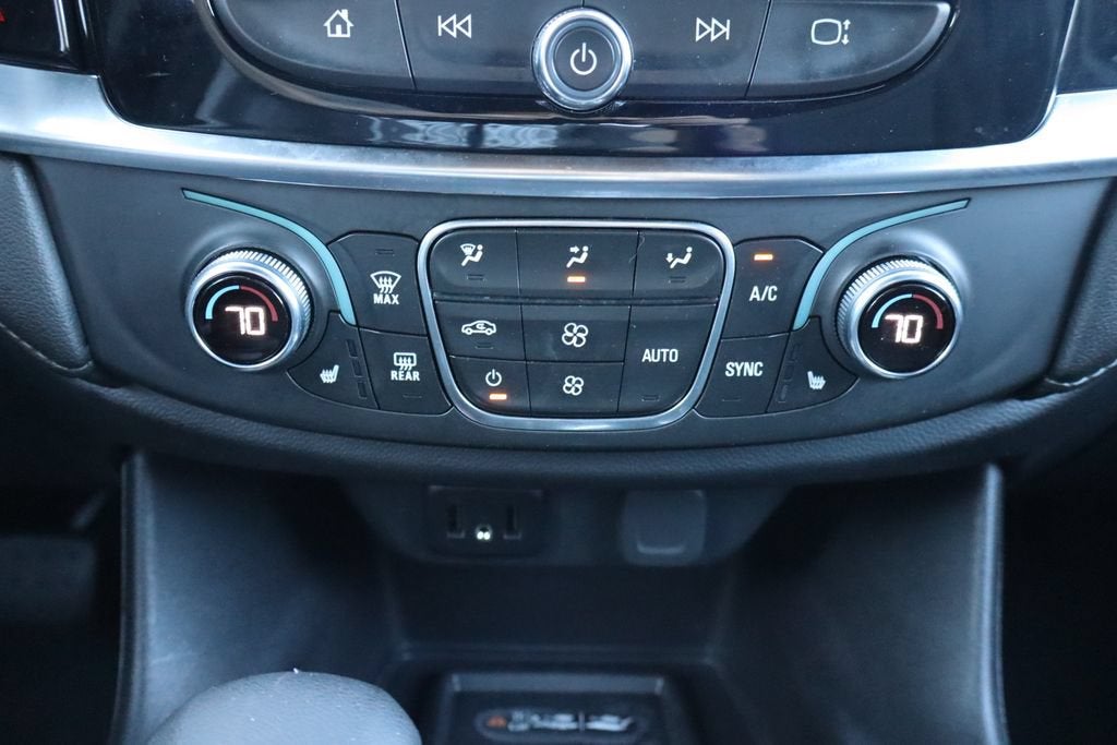 2023 Chevrolet Traverse LT