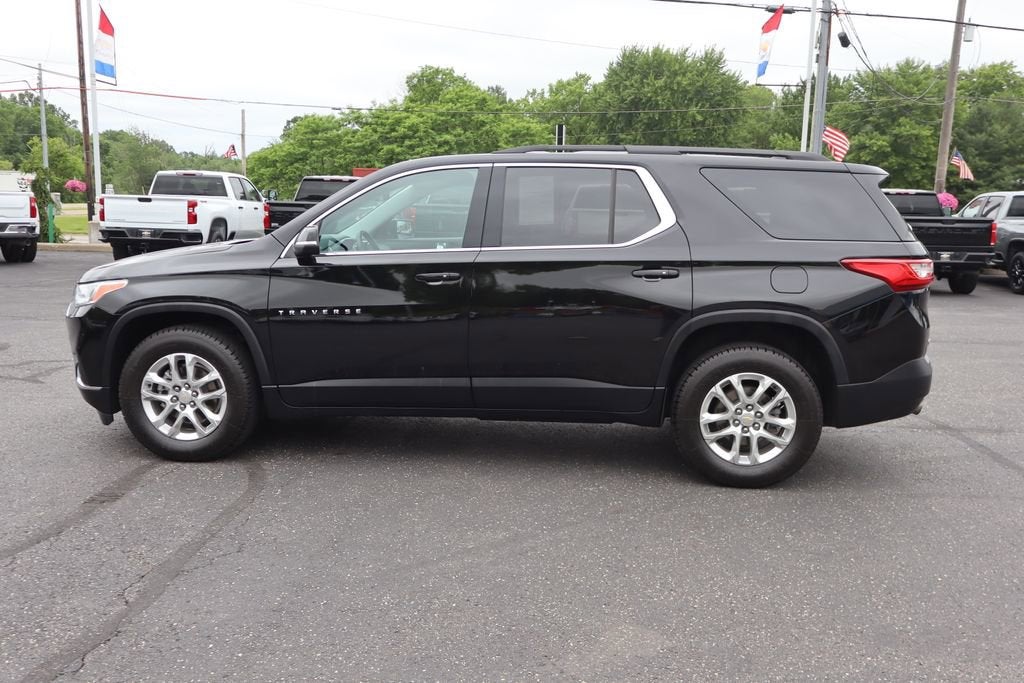2021 Chevrolet Traverse LT