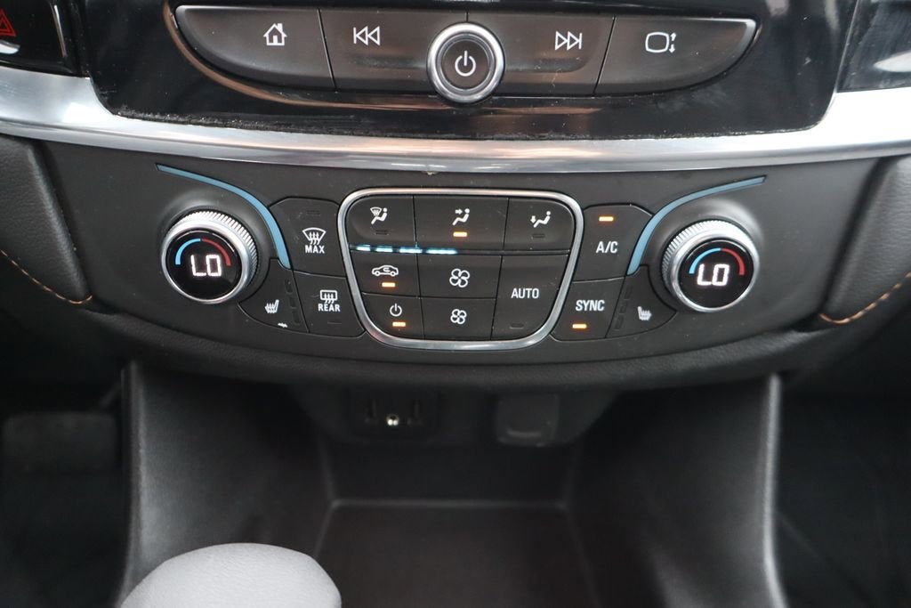 2021 Chevrolet Traverse LT