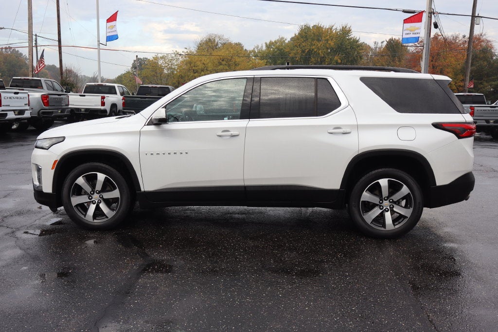 2023 Chevrolet Traverse LT Leather