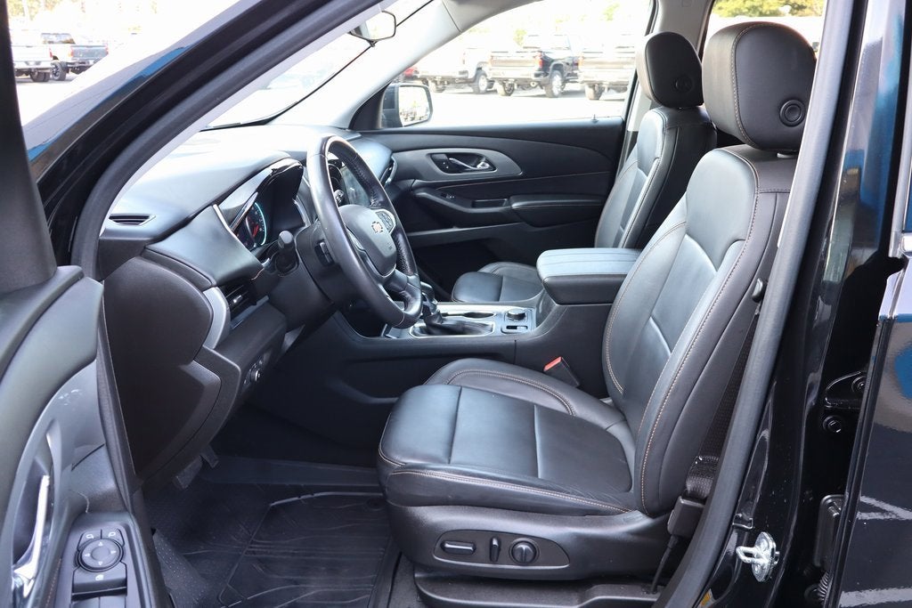 2021 Chevrolet Traverse LT Leather
