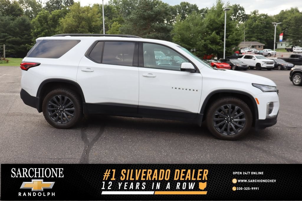 2022 Chevrolet Traverse RS