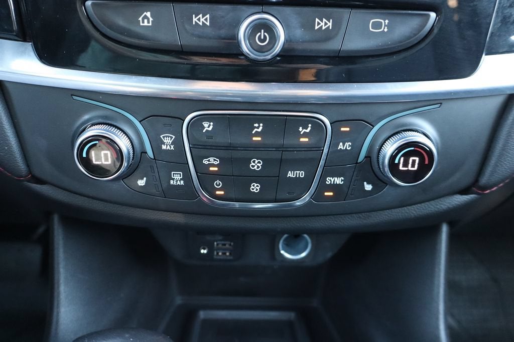 2022 Chevrolet Traverse RS