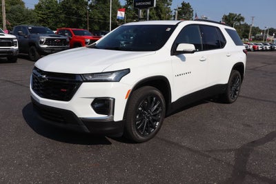 2023 Chevrolet Traverse Base
