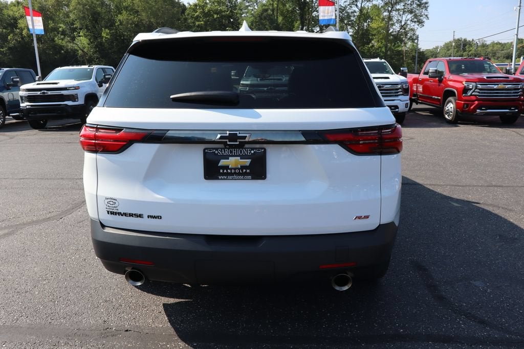 2023 Chevrolet Traverse Base