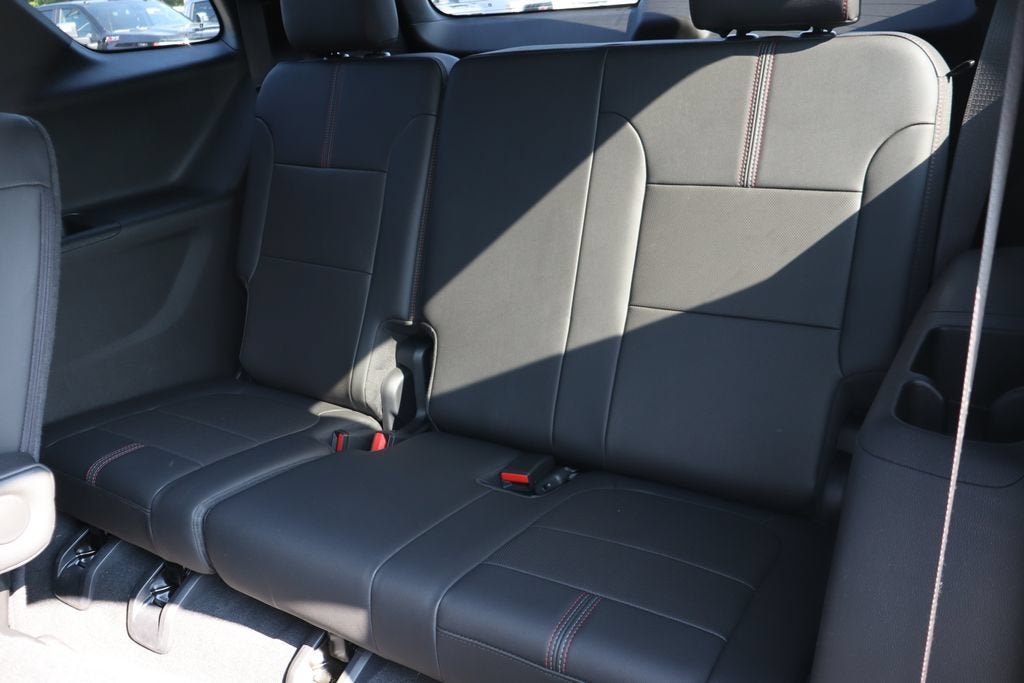 2023 Chevrolet Traverse Base