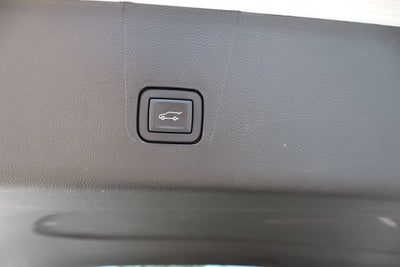 2023 Chevrolet Traverse Base